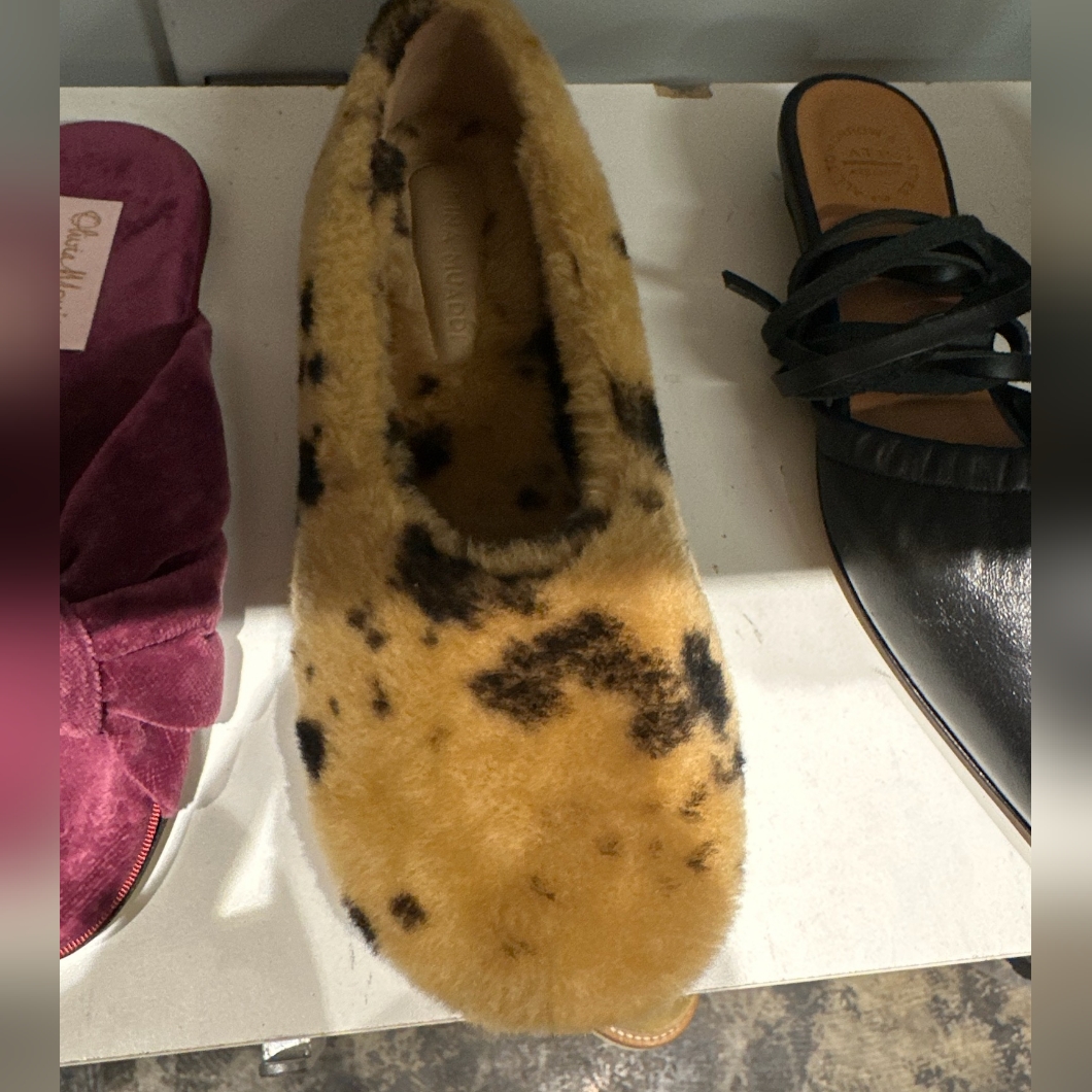 Nib $745 Amina Muaddi Furry Slippers